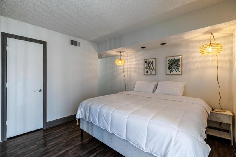 The Cozy Clouds Resort At Nrg ヒューストン エクステリア 写真